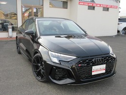 アウディ RS3セダン 2.5 4WD RSスポーツエキゾーストシステム