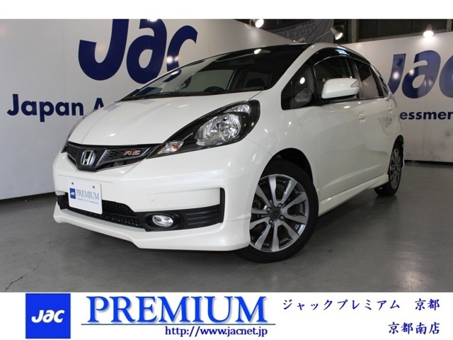 ※6速マニュアル最終型i-VTECタイミングチェーン※OP色プレミアムホワイトパールGathersナビフルセグTVDVD/CD・USB/iPod・Bモニター※HIDヘッドオートライトFフォグ※オートエアコン※純16AW※ビルトインETC