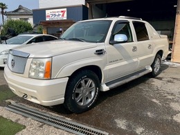 キャデラック エスカレードEXT 6.0 4WD ナビ/フルセグ/BT/Bカメラ/ATタイヤ/ヒッチ