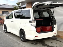 トヨタ ヴェルファイア 車中泊 サブバッテリー 100Vコンセント キャンピング 8ナンバー可 冷蔵庫 新品家具