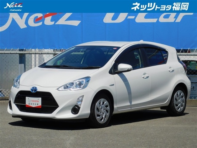 低燃費コンパクトハイブリッドカーアクア