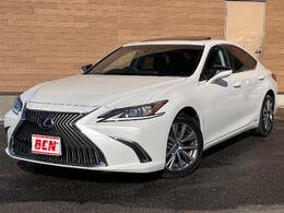 レクサス ES 300h サンルーフ 純正12.3インチナビ バックカメ