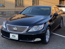 レクサス LS 460 バージョンU Iパッケージ サンルーフ　黒革シート　メーカーナビ