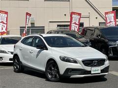 ボルボ V40クロスカントリー の中古車 T5 4WD 愛知県春日井市 76.6万円