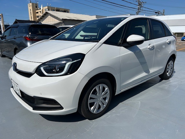 ホンダカーズ石川です、ご覧頂き誠にありがとうございます。ご不明な点がございましたらご連絡お願いいたします。