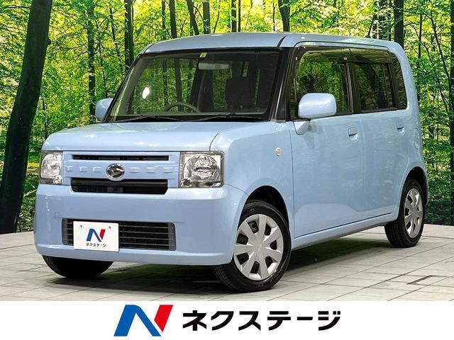 4WD　禁煙車　純正ナビ　バックカメラ　スマートキー　Bluetooth