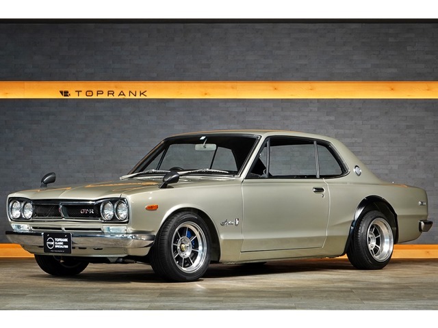 オンラインストア限定モデル” AUTOart 1/18 日産 スカイライン