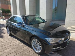 BMW 3シリーズ アクティブハイブリッド 3 ラグジュアリー 電動シート/レーンキープアシスト/ナビ