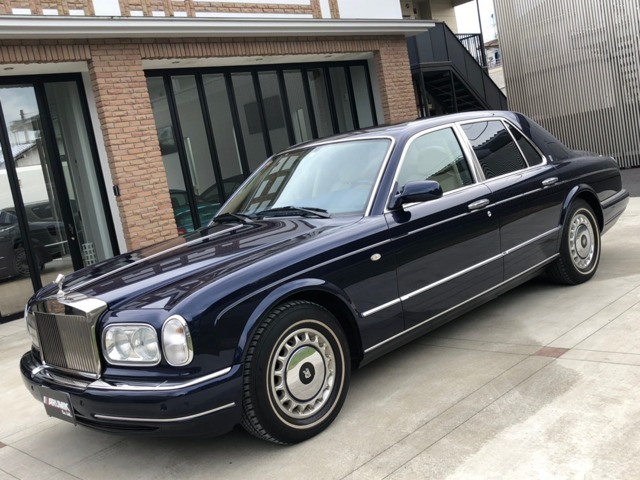 この度は弊社ARUMIK(アルミック)の掲載車に目を止めていただき誠にありがとうございます！スタッフを代表しご対応させていただきます、木村（キムラ）と申します。