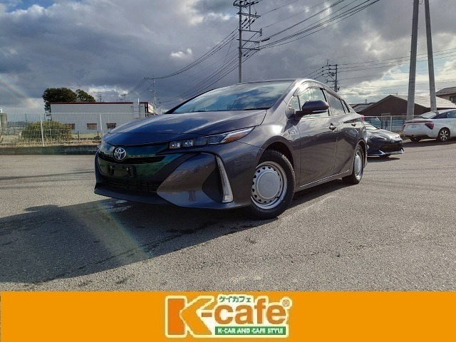 ecoカー　HYBRID専門店　k-cafe　とす店　仮店舗営業中　人気の届出済未使用車や厳選中古車を全メーカー豊富に取り揃えております。