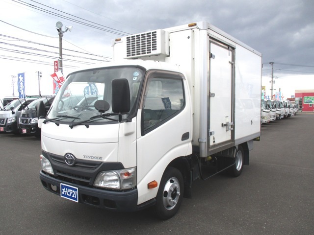27年4月・型式TKG-XZU605・積載2000kg-デンソー製-22℃冷蔵冷凍車