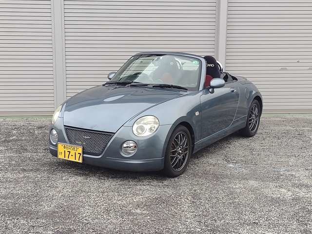 夏にピッタリ！オープンカー
