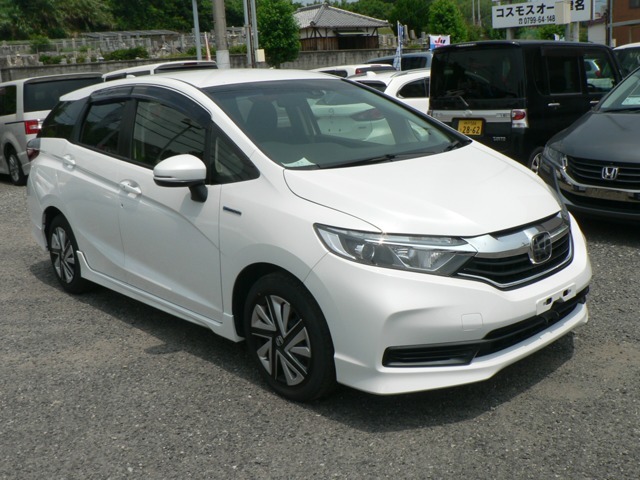 神戸ナンバー登録で、店頭までお車を引取して頂ける場合、総額表示の金額で乗れます。他府県登録・陸送が必要な場合はお問い合わせ下さい。