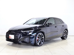 アウディ S3スポーツバック 2.0 4WD ブラックスタイル・O/P19AW・マトリクスLED