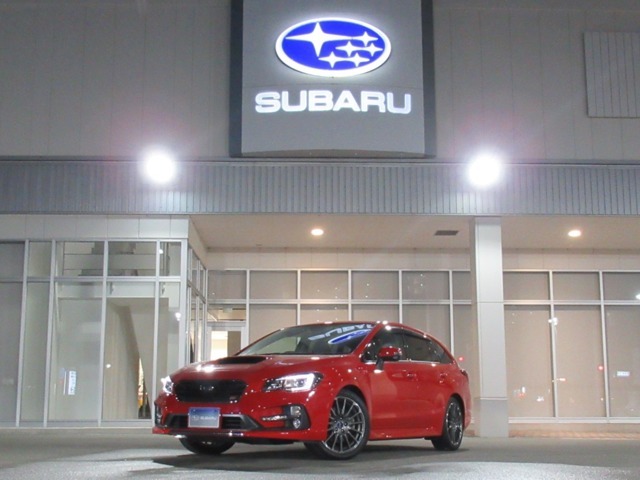 2.0L直噴ターボエンジン搭載のレヴォーグ入庫。「スバルあんしん保証」1年付き。前方録画型ナビ連動ドラレコ装備。