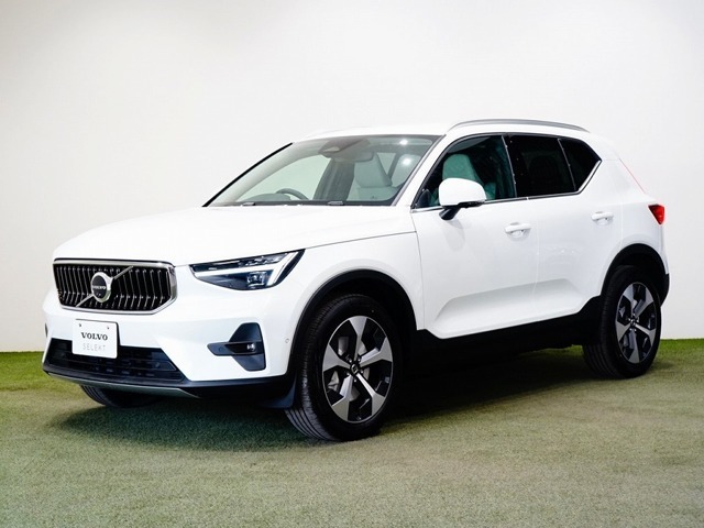 Volvo Selekt取扱台数は全国最大級！色違い・装備違いをお探しの場合はお気軽にお問合せを。ボルボ・カー東住吉フリーダイヤル：0078-6002-727268