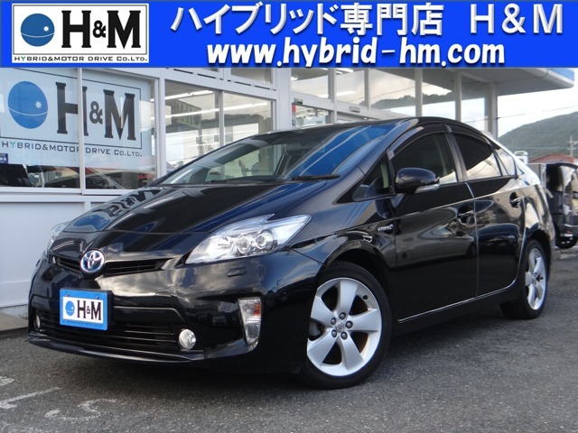 ハイブリッド専門店のH＆Mが自信を持ってお勧めする1台です！ハイブリットカーは特殊な車ではありません。頭の良い故障の少ない車です。耐久走行距離もタクシーなどで使われるくらい走れる車両です。