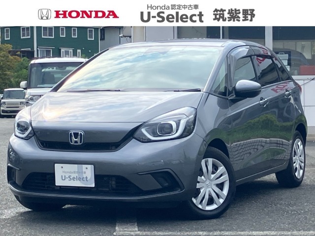 R4年式フィットe：HEVベーシックが入荷しました。