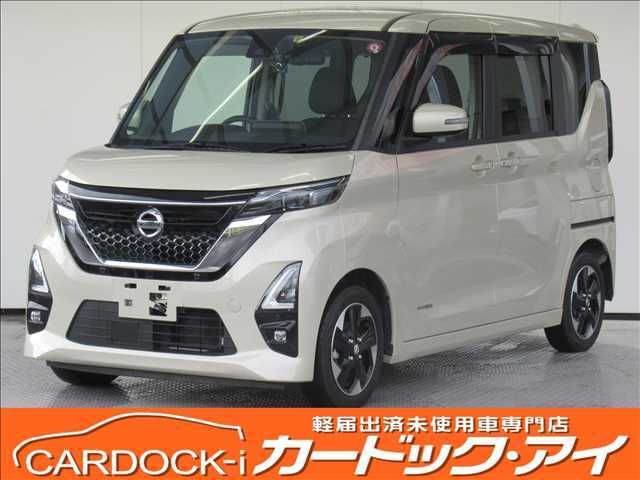 純正9インチナビ　禁煙車　全方位モニター　プロパイロット　ハンズフリースライドドア　両側電動スライドドア　追従機能付きクルーズコントロール　踏み間違い防止装置　車線逸脱警報　標識検知機能　プラズマクラ