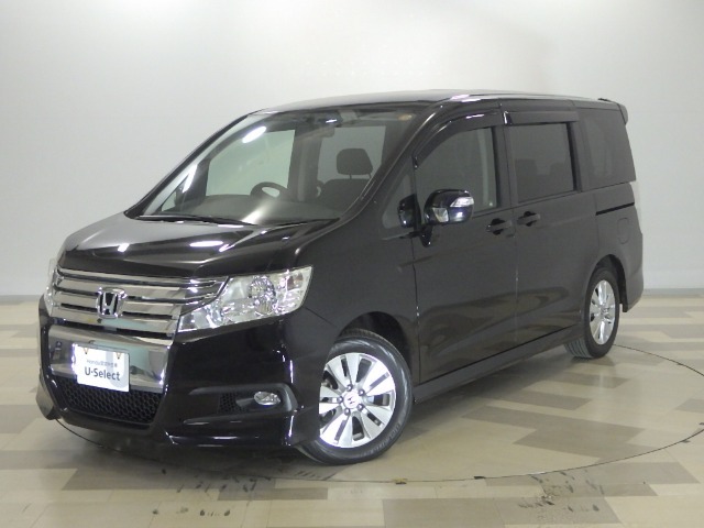 ホンダカーズ東京中央US保谷店へようこそ！ 当社下取りのお墨付き車両！人気車両で充実装備の一台！おススメです☆どうぞご覧ください☆社外ナビ、天吊モニター、両側パワースライド　装備しております。