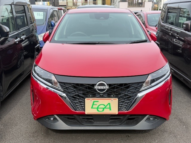 遠方のお客様にも安心してご納車できるように国家資格整備士による機関チェックを行い、細かな装備品の動作確認を実施しております。安心の保証も多数取り扱っております（全国の整備工場で対応可能）！