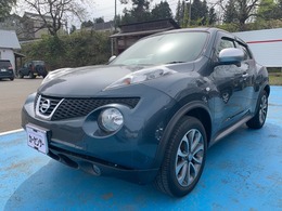 日産 ジューク 1.6 16GT FOUR プレミアムホワイトパッケージ 4WD 