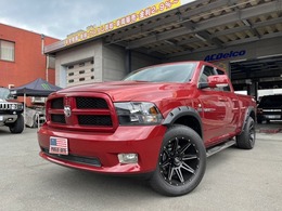 ダッジ ラムトラック ララミースポーツSLT 4WD　革シート　20インチアルミ