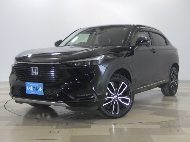 全方位カメラや障害物センサー・ブラインドスポット等安全装備充実な1台です！もちろん当社下取りの1オーナー車の禁煙車です！人気のブラックパールが似合ったカッコイイ1台です！お気軽にお問合せ下さい。