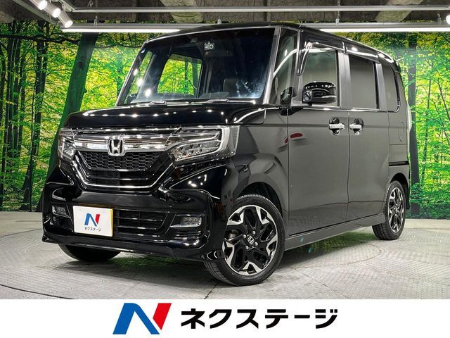 バックカメラ　衝突被害軽減システム　レーダークルーズ　ハーフレザーシート
