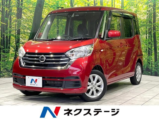 禁煙車　両側電動スライドドア　衝突軽減装置　純正ナビ　全周囲カメラ