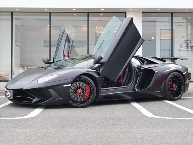 ランボルギーニ アヴェンタドール LP750-4 スーパーヴェローチェ