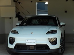 ポルシェ マカン エレクトリック スポーツクロノ　レザーpkg