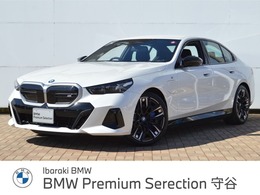BMW i5 M60 xドライブ 4WD 正規認定中古車1オナ40km全周囲カメラ