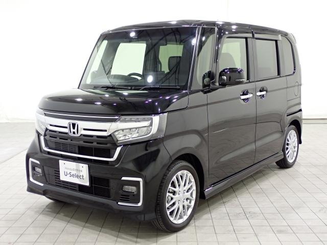 ワンオーナーのN-BOXカスタムLターボが入庫。9インチナビに電子パーキングやブレーキホールド、障害物センサー、パドルシフト、シートヒータ、室内ルーフコンソール、ACC、ETC2.0、BTA等装備