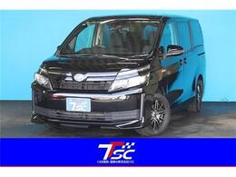 トヨタ ヴォクシー 1.8 ハイブリッド X 禁煙車/7人乗り/後席モニター/純正10インチ