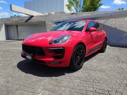 ポルシェ マカン GTS PDK 4WD 