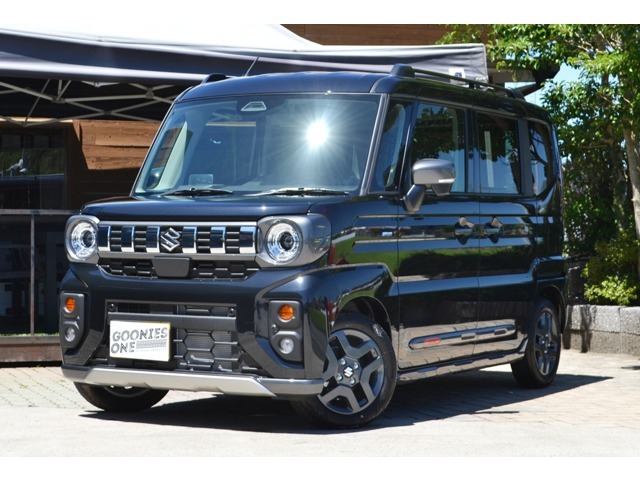 スズキ車のことならお任せください！人気のハスラーやジムニー、ワゴンRなど豊富なラインナップをご用意。専門スタッフが購入からアフターまでしっかりサポートします！
