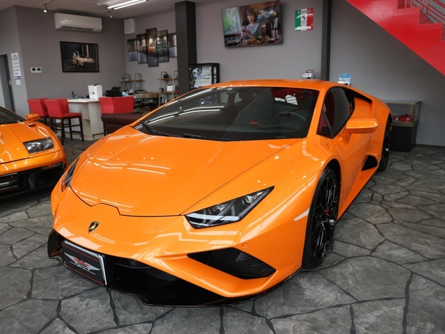 2022y;Lamborghini：ウラカンEVO・ワンオーナー車輛が新入庫致しました！