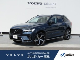 ボルボ XC60 リチャージ アルティメット T6 AWD プラグイン ハイブリッド 4WD パノラマガラスサンルーフ　内装色ブロンド