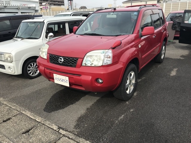 お車御覧いただきありがとうございます。日産　エクストレイル　です！イオン柳津店　にお越しの際はお気軽にお立ちよりください！