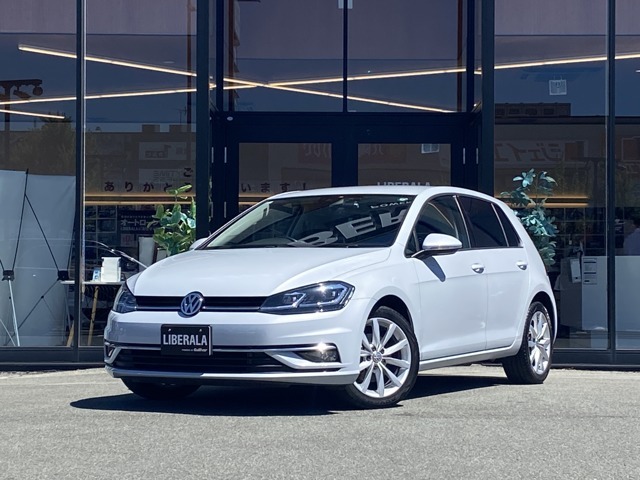 ・アダプティブクルーズコントロール・純正メモリーナビ/USB/Bluetooth/CD/DVD/AUX/AppleCarPlay・バックカメラ・ドライブレコーダー・フルセグ・ETC・純正17AW