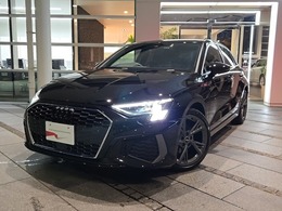 アウディ A3スポーツバック 30 TFSI Sライン 