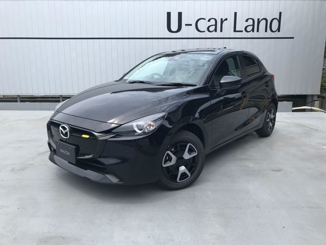 マツダオートザム鈴鹿です。　新車・試乗車・中古車を取り扱っています。