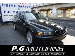 BMW 5シリーズツーリング 525i ハイライン 黒革　サンルーフ