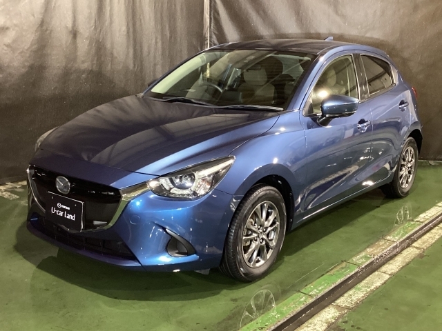 販売後も責任のある対応を行うため、ご契約は関東マツダの店舗にアフターサービス来店が可能なお客様とさせていただきます。遠方にお住まいのお客様は、ご希望であればお客様の近隣の販売店を紹介いたします。