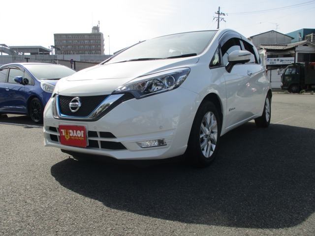 櫻井モータース商会はオールメーカーの新車取り扱いもしています。全国ディーラーにて　新車保証が受けられます