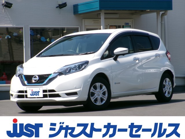 低金利2.2％ローン取扱中！エマブレ！ナビ！アラウンドビュー！ETC！インテリキー！インテリジェントルームミラー！始動用バッテリー新品に交換！