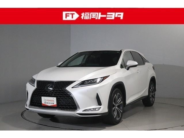 ディスプレイオーディオ、パノラミックビューモニター、ワンオーナー、本革シート、シートメモリー、ドライブレコーダー、クルーズコントロール、ETC、衝突被害軽減装備が付いた安心のRX300！！