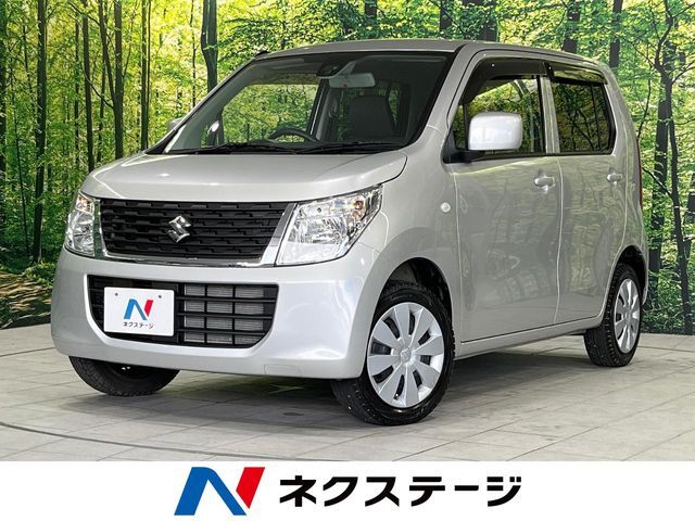 4WD　後期型　衝突軽減装置　禁煙車　前席シートヒーター　誤発進抑制機能