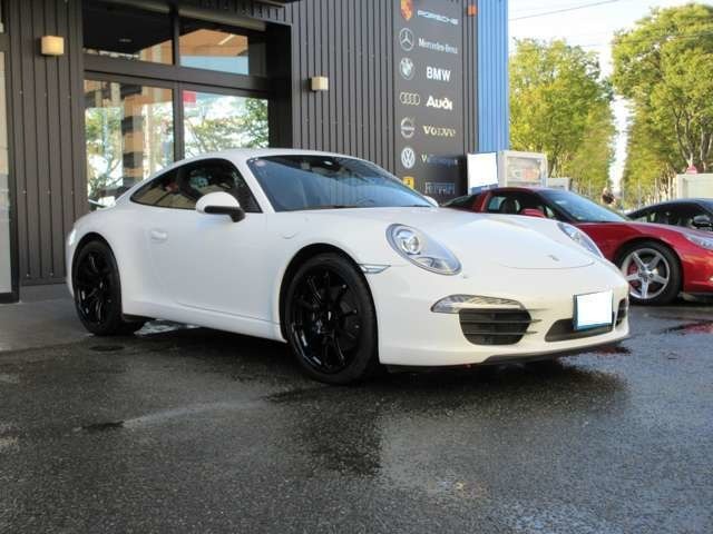 ◆平成27年式1月登録！ポルシェ911カレラ正規ディーラー車！左ハンドル！黒革シート！シートヒーター！禁煙車！車検令和8年4月まで！程度の良いカレラ入庫いたしました◆